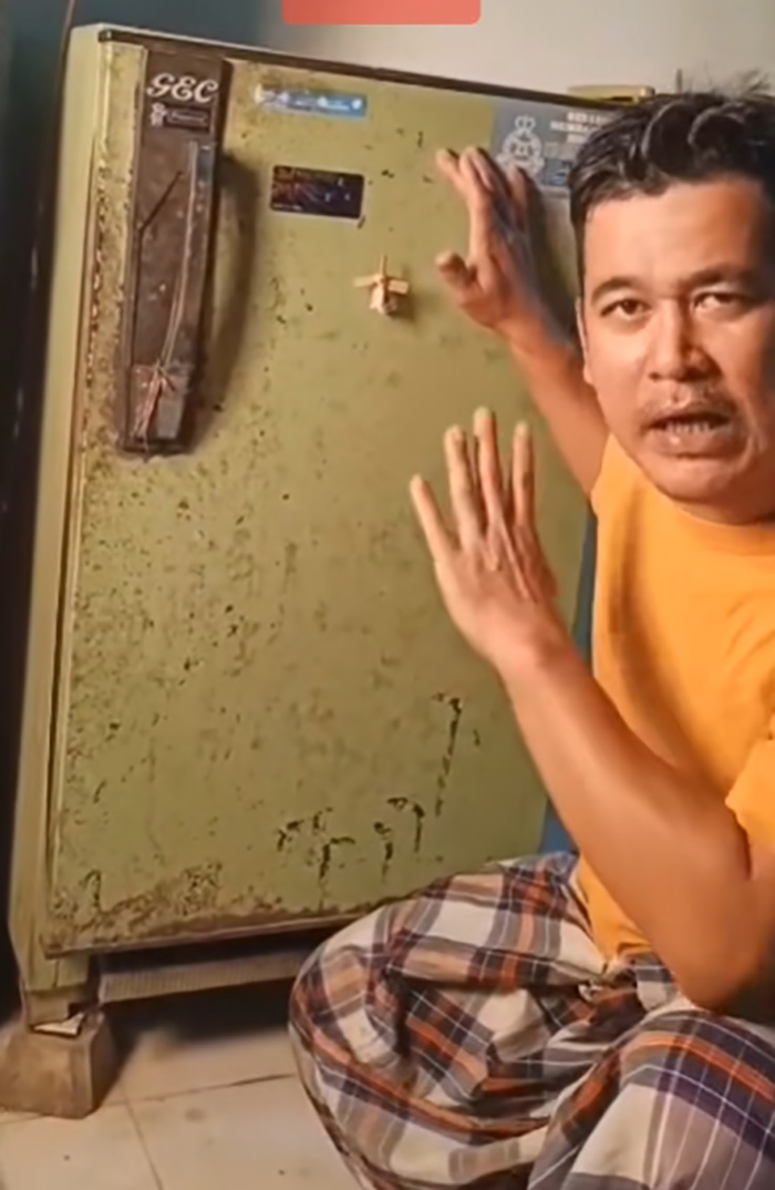 ประกาศขายตู้เย็นอายุ 40 ปี ประกาศขายตู้เย็นอายุ 40 ปี